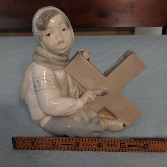 Lladro Child Playing Marraca Figurine Hard To Find Old Mark Vintage - Picture 10 of 10